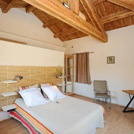 Bed and breakfast Chambres D'hotes A La Maison Des Vignes Sarragia